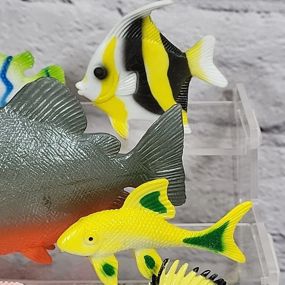 Fish Figures Realistic Marine Animal Toys Lot School Of 13 W/ Piranha Nature VTG